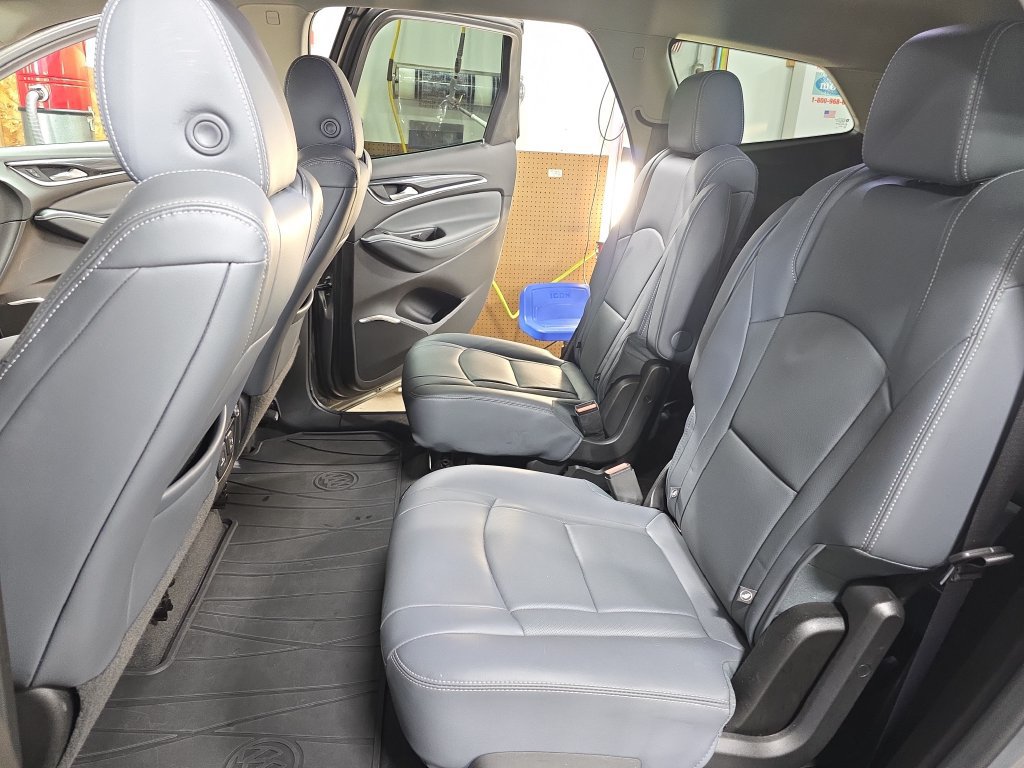 Used 2019 Buick Enclave Premium AWD/4WD image 17
