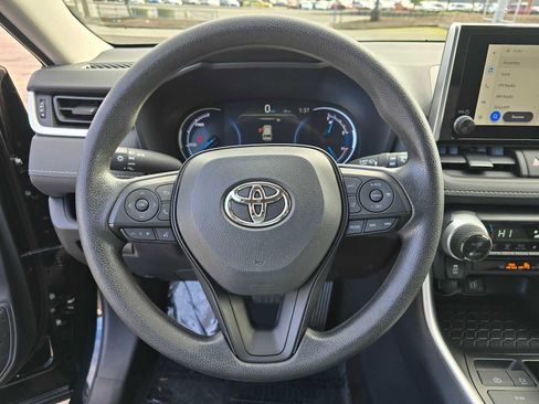Certified 2025 Toyota RAV4 XLE image 24