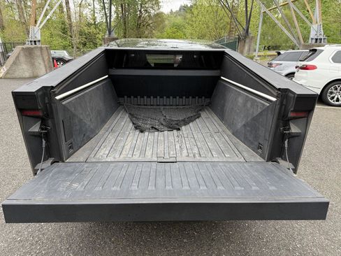 Used 2025 Tesla Cybertruck AWD Crew Cab image 13