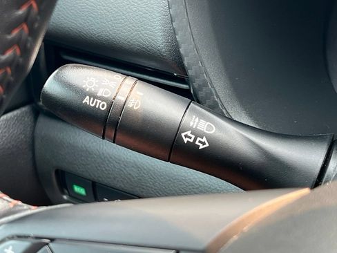 Certified 2021 Nissan Sentra SR FWD image 23