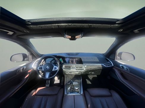 Used 2021 BMW X5 M50i w/ Premium Package image 22