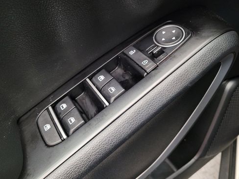 Used 2022 Kia Soul LX FWD image 27