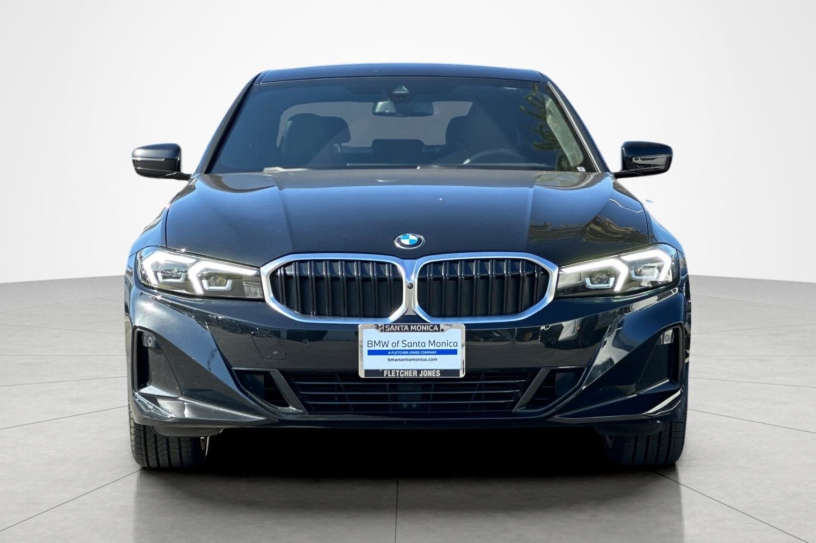 Used 2024 BMW 330i Sedan w/ Convenience Package RWD image 8