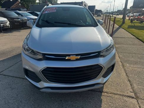 Used 2018 Chevrolet Trax LT w/ LT Convenience Package AWD/4WD image 6