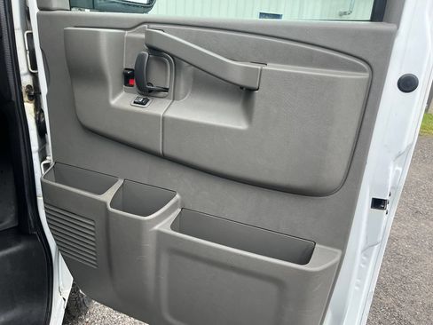 Used 2020 Chevrolet Express 2500 w/ Driver Convenience Package RWD image 29