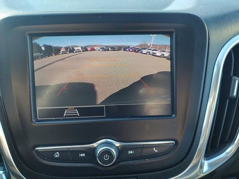 Used 2024 Chevrolet Equinox LT image 17