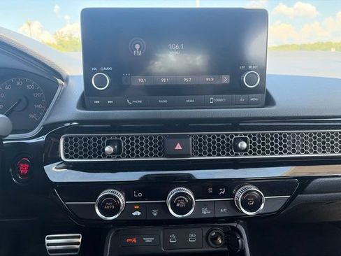 Used 2025 Honda Civic Sport image 18