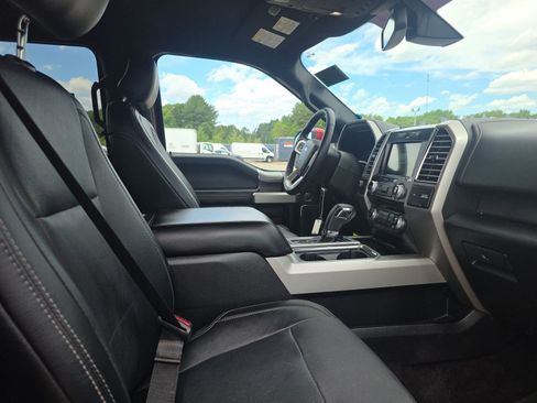 Used 2016 Ford F150 Lariat w/ Equipment Group 502A Luxury AWD/4WD image 11