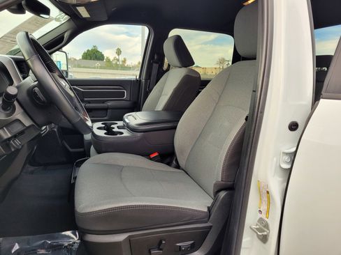 Used 2024 RAM 3500 Big Horn image 13