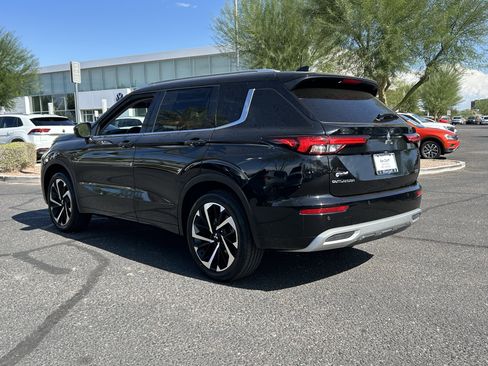 Used 2022 Mitsubishi Outlander SEL image 4