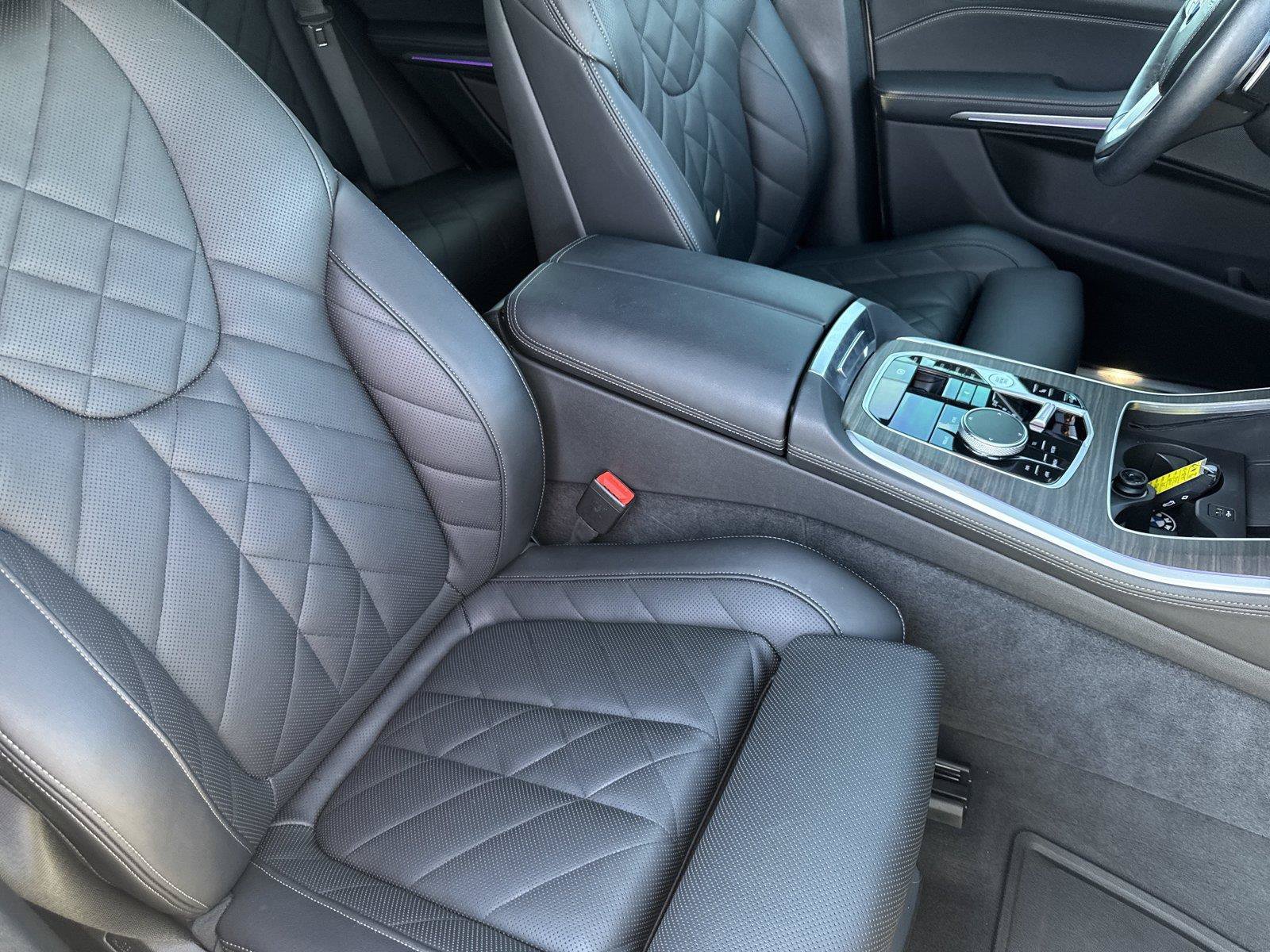 Used 2024 BMW X5 sDrive40i w/ Premium Package RWD image 35