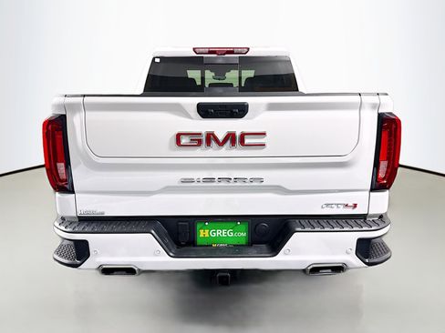 Used 2025 GMC Sierra 1500 AT4 w/ AT4 Premium Package AWD/4WD image 8