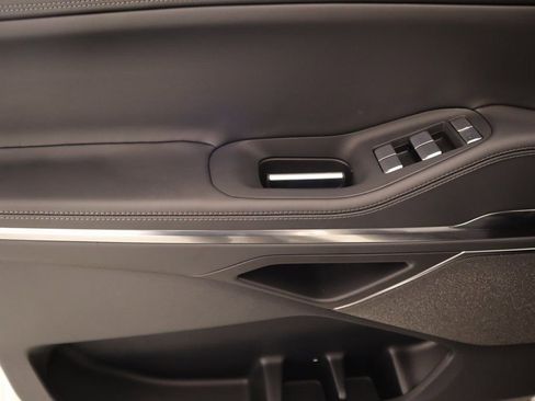 New 2025 Lincoln Navigator Reserve w/ Jet Appearance Package image 17