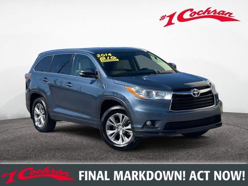Used 2014 Toyota Highlander XLE FWD image 1