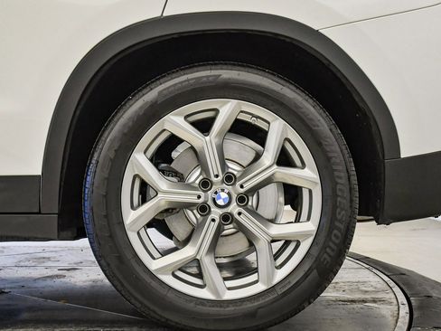 Certified 2024 BMW X3 sDrive30i w/ Premium Package image 11