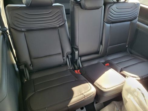 New 2025 Ford Expedition Max Platinum w/ Platinum Ultimate Package image 12