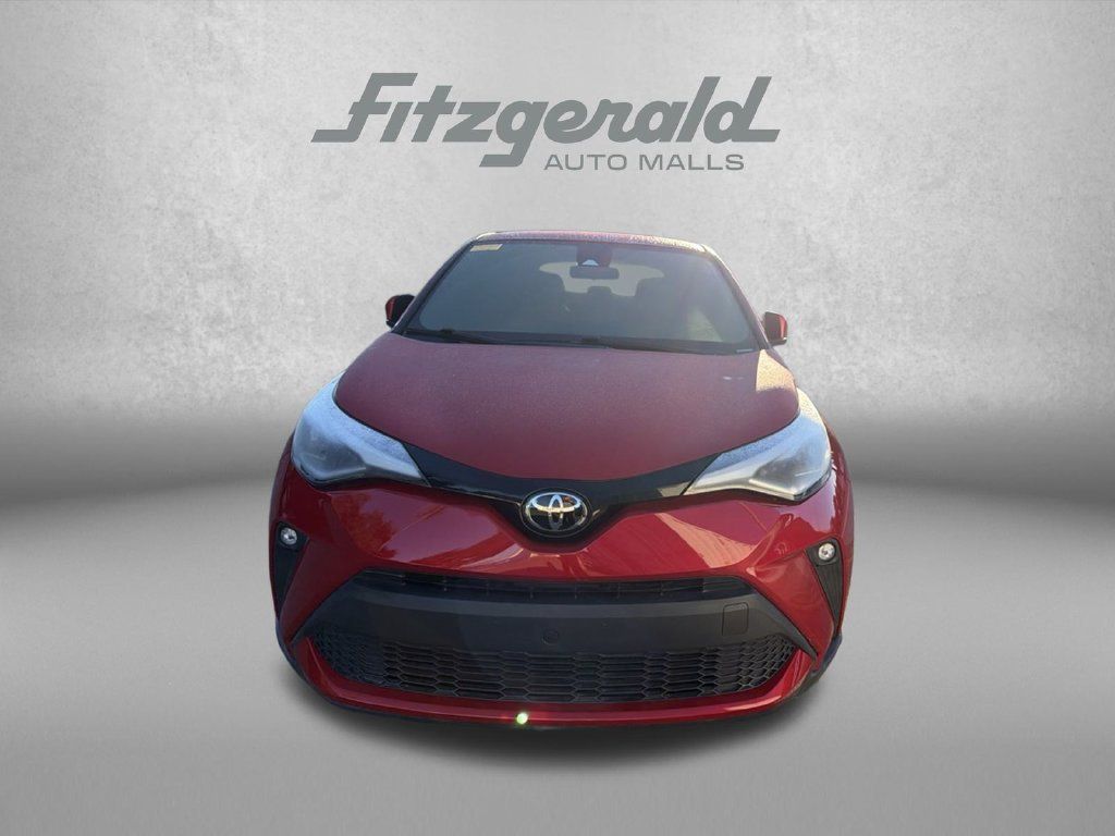Used 2022 Toyota C-HR Limited FWD image 2