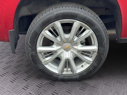 Certified 2025 Chevrolet Silverado 1500 High Country w/ High Country Premium Package AWD/4WD image 29