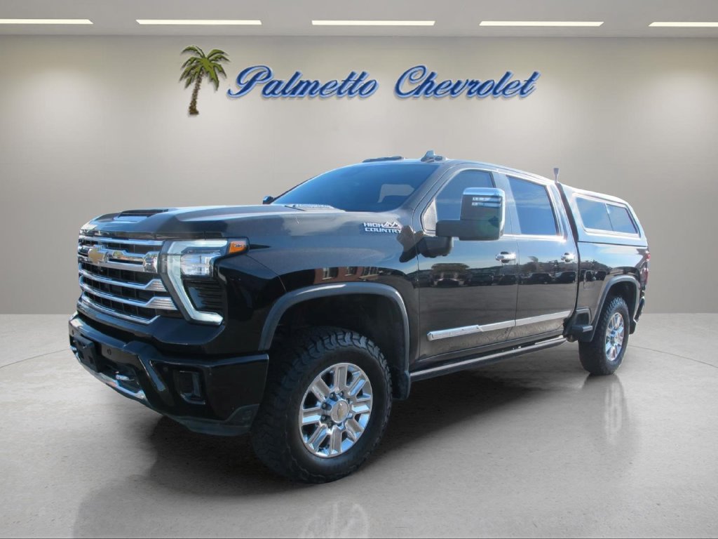 Used 2024 Chevrolet Silverado 2500 High Country w/ High Country Premium Package AWD/4WD image 6