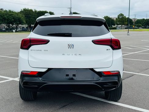 Used 2024 Buick Encore GX Sport Touring FWD image 6