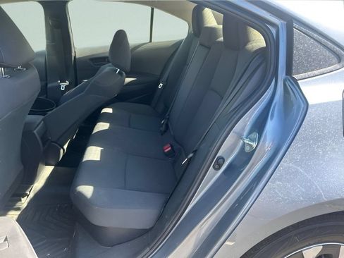 Used 2022 Toyota Corolla LE FWD image 11
