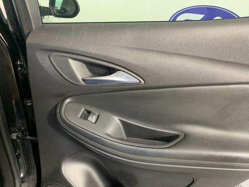 Used 2021 Buick Encore GX Preferred FWD image 37