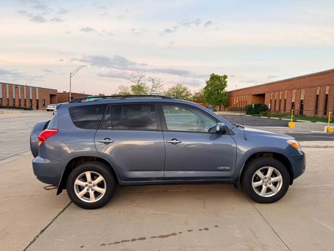 Used 2008 Toyota RAV4 Limited AWD/4WD image 6