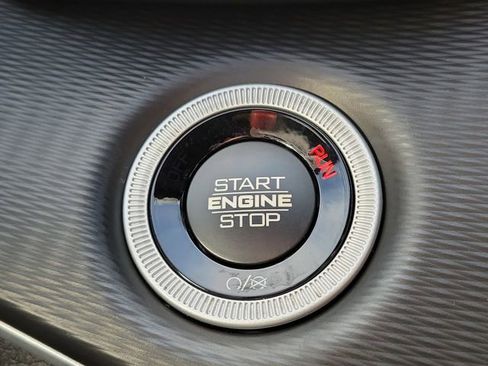 New 2025 Jeep Grand Cherokee Altitude image 22