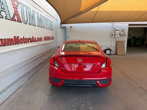 Used 2019 Honda Civic EX image 4