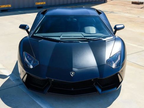 Used 2012 Lamborghini Aventador LP 700-4 image 18