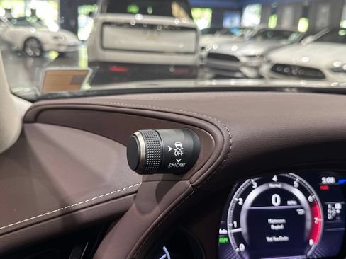 Used 2018 Lexus LS 500 w/ Accessory Package (Z2) RWD image 25