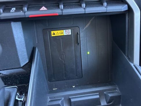 Used 2023 Toyota Tundra Limited image 22