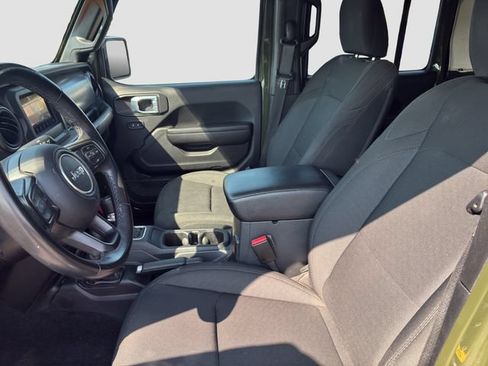 Used 2021 Jeep Gladiator Sport AWD/4WD image 12