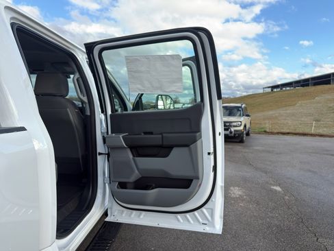 New 2026 Ford F450 XL w/ XL Chrome Package image 14