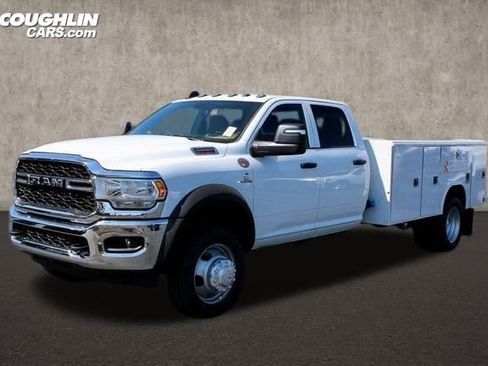 New 2024 RAM 5500 Tradesman w/ Chrome Appearance Group image 6