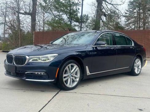 Used 2016 BMW 750i xDrive AWD/4WD image 1