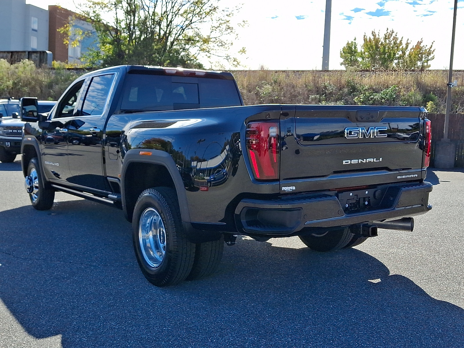 Certified 2026 GMC Sierra 3500 Denali Ultimate AWD/4WD image 4