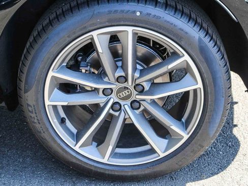 Used 2025 Audi Q3 2.0T Premium w/ Convenience Package AWD/4WD image 11