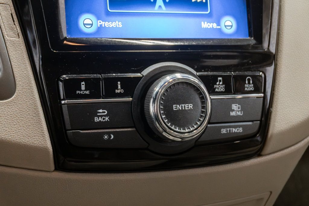Used 2016 Honda Odyssey SE image 20
