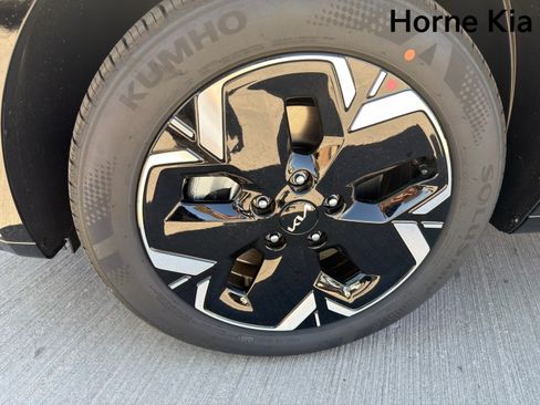 New 2026 Kia Niro Wind FWD image 8
