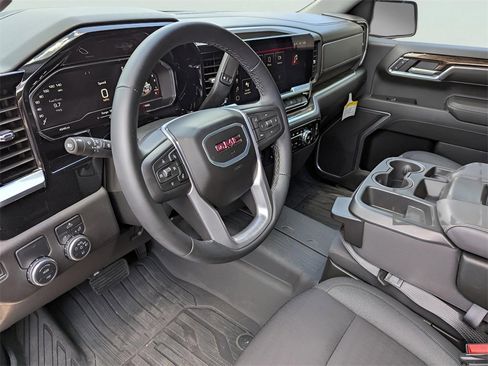 Used 2024 GMC Sierra 1500 Elevation image 7