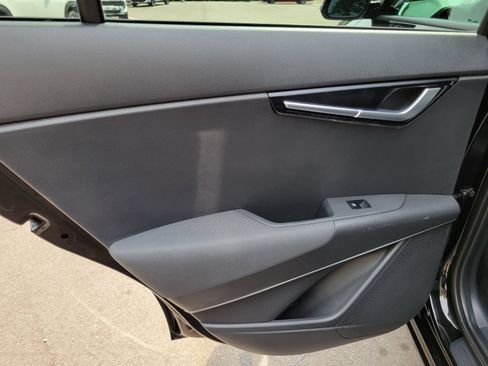 Certified 2024 Kia Niro EX FWD image 25