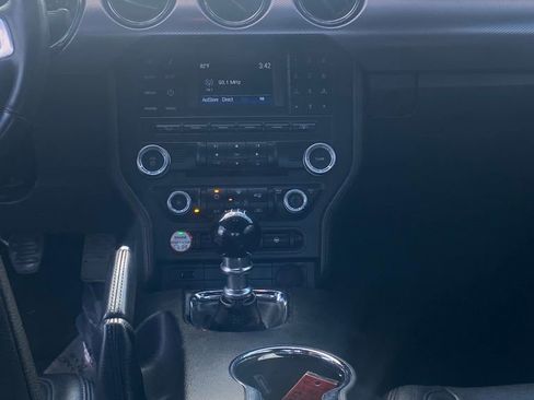 Used 2017 Ford Mustang EcoBoost image 44