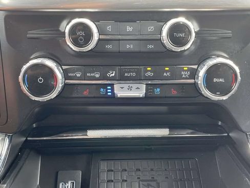 Used 2023 Ford F150 Lariat AWD/4WD image 21