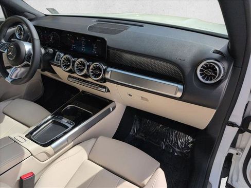 Certified 2025 Mercedes-Benz GLB 250 GLB 250 image 22