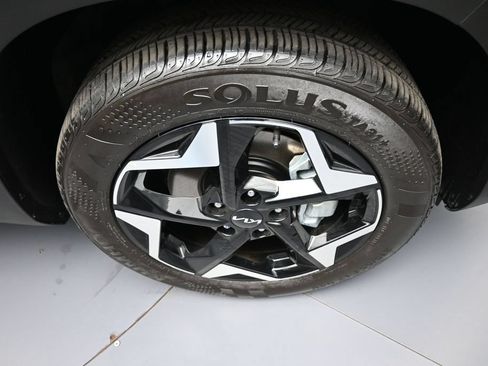 Certified 2025 Kia Seltos S AWD/4WD image 13