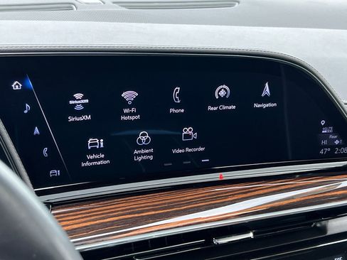 Certified 2023 Cadillac Escalade Premium Luxury image 44