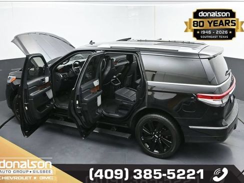 Used 2023 Lincoln Navigator Reserve AWD/4WD image 27