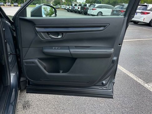 Certified 2025 Honda CR-V EX image 29