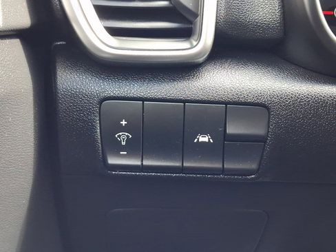 Used 2020 Kia Sportage LX image 22